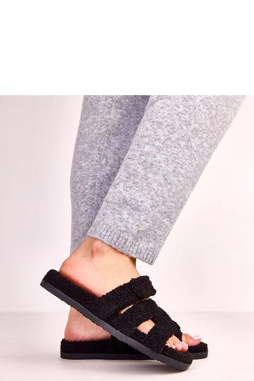 Slippers model 223140 Solea